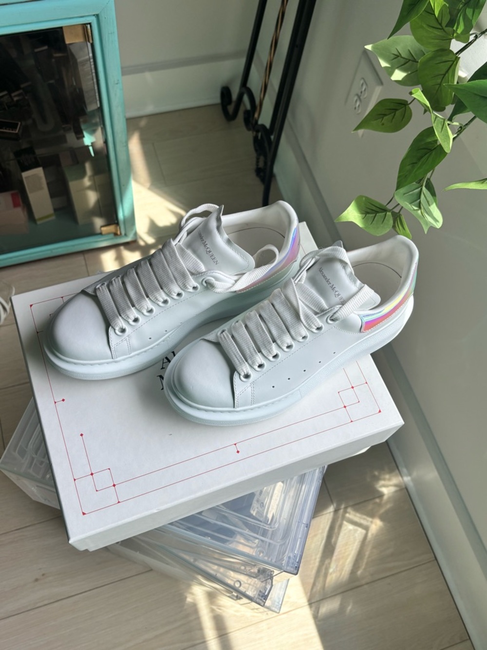 Alexander McQueen Oversized Sneaker ~ Size 37 ~ EUC - Picture 2 of 12